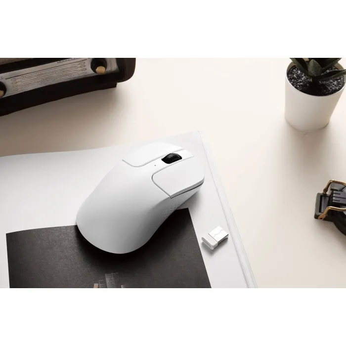 Keychron M3 mini BT/WL/USB-A/USB-C sichqonchasi, oq